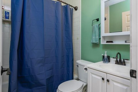House in South Daytona, Florida 3 bedrooms, 118.17 sq.m. № 1637321 - photo 14