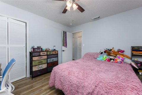 House in South Daytona, Florida 3 bedrooms, 118.17 sq.m. № 1637321 - photo 13