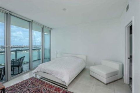 Condo in Miami, Florida, 2 bedrooms  № 1645157 - photo 10