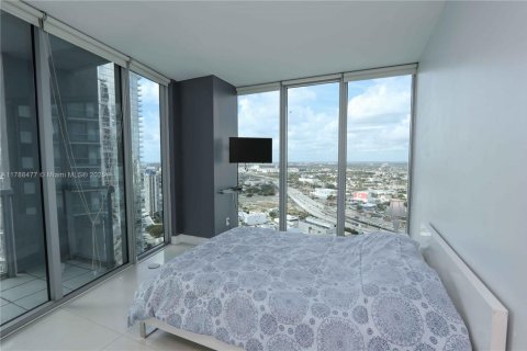 Condo in Miami, Florida, 2 bedrooms  № 1645157 - photo 23