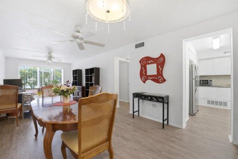 Купить кондоминиум в Сарасота, Флорида 6 комнат, 66.43м2, № 2106288 - фото 5