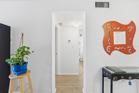 Купить кондоминиум в Сарасота, Флорида 6 комнат, 66.43м2, № 2106288 - фото 4