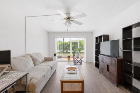 Купить кондоминиум в Сарасота, Флорида 6 комнат, 66.43м2, № 2106288 - фото 8