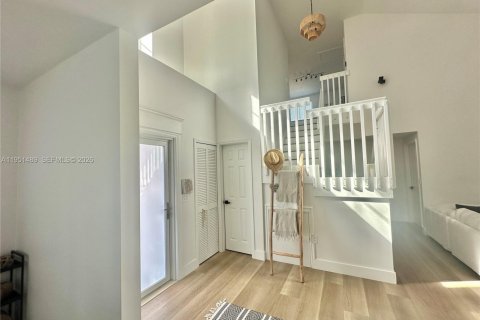 Villa ou maison à vendre à Pembroke Pines, Floride: 3 chambres, 193.61 m2 № 2333673 - photo 2