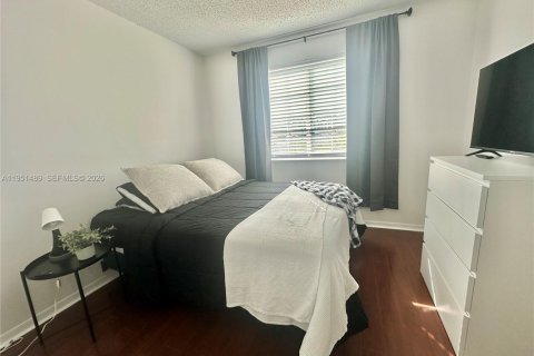 Villa ou maison à vendre à Pembroke Pines, Floride: 3 chambres, 193.61 m2 № 2333673 - photo 27