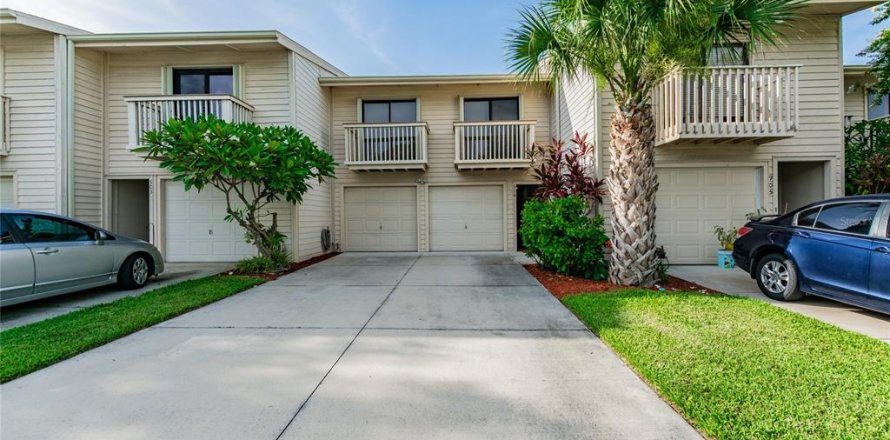 Adosado en Pinellas Park, Florida 3 dormitorios, 150.5 m2 № 2155734