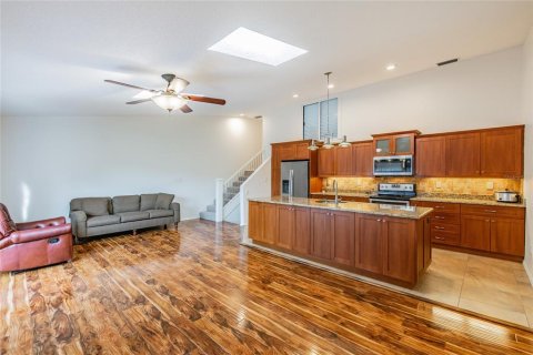 Adosado en venta en Pinellas Park, Florida, 3 dormitorios, 150.5 m2 № 2155734 - foto 3