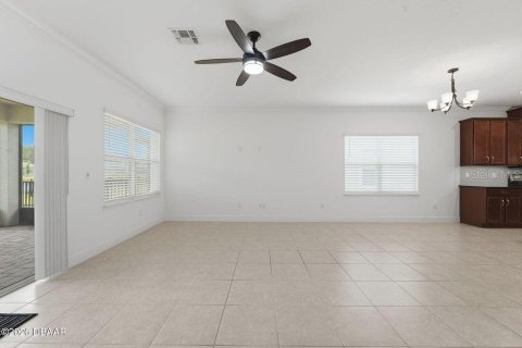 House in Port Orange, Florida 4 bedrooms, 176.14 sq.m. № 2393731 - photo 4