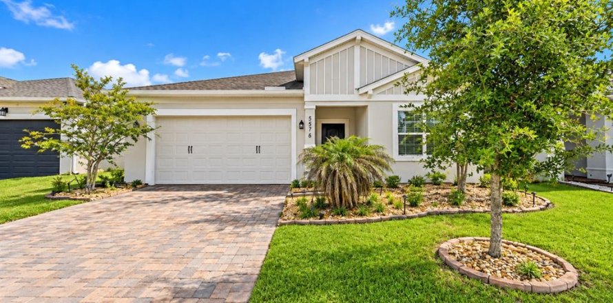 House in Port Orange, Florida 4 bedrooms, 176.14 sq.m. № 2393731