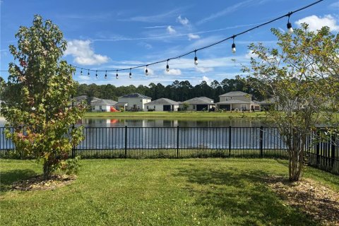 House in Port Orange, Florida 4 bedrooms, 176.14 sq.m. № 2393731 - photo 9