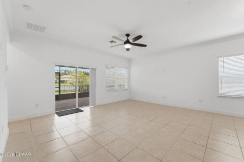 House in Port Orange, Florida 4 bedrooms, 176.14 sq.m. № 2393731 - photo 7