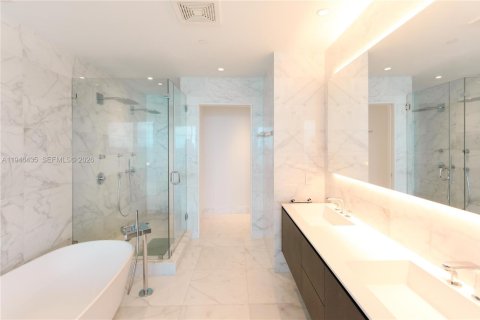 Condo in Miami Beach, Florida, 3 bedrooms  № 2002768 - photo 10