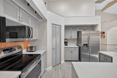 Купить виллу или дом в Порт-Шарлотт, Флорида 10 комнат, 264.77м2, № 2308527 - фото 19