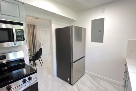 Villa ou maison à vendre à Wilton Manors, Floride: 2 chambres, 102.56 m2 № 2390563 - photo 6