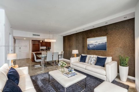Condominio en venta en Miami, Florida, 1 dormitorio, 88.54 m2 № 1798876 - foto 8