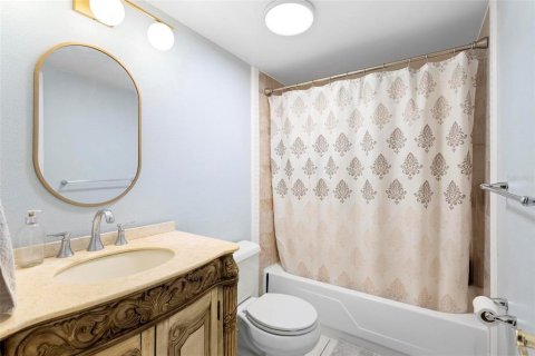 Condo in Altamonte Springs, Florida, 2 bedrooms № 2113695 - photo 25