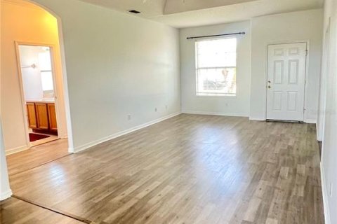 Villa ou maison à louer à Deltona, Floride: 3 chambres, 136.38 m2 № 2166668 - photo 13