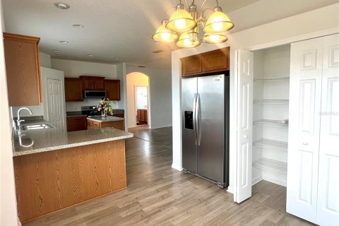 Villa ou maison à louer à Deltona, Floride: 3 chambres, 136.38 m2 № 2166668 - photo 7