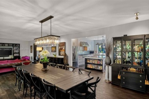 Villa ou maison à vendre à Miami, Floride: 3 chambres, 277.96 m2 № 2005068 - photo 9