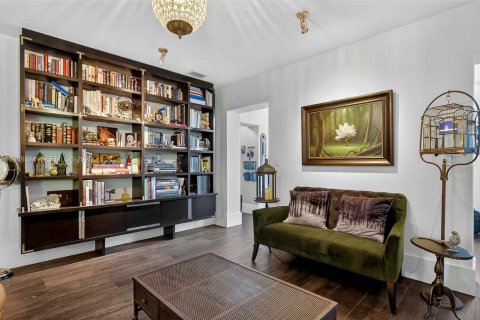 Villa ou maison à vendre à Miami, Floride: 3 chambres, 277.96 m2 № 2005068 - photo 19