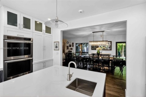 Villa ou maison à vendre à Miami, Floride: 3 chambres, 277.96 m2 № 2005068 - photo 14