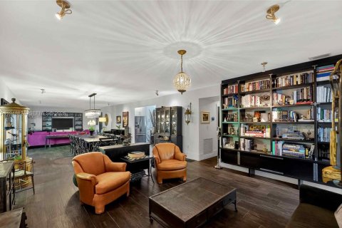 Купить виллу или дом в Майами, Флорида 3 спальни, 297.29м2, № 2005068 - фото 30