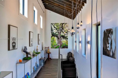 House in Miami, Florida 3 bedrooms, 297.29 sq.m. № 2005068 - photo 30