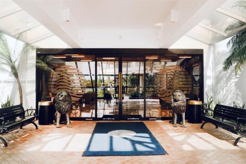 Condominio en venta en Aventura, Florida, 2 dormitorios, 169.55 m2 № 1735659 - foto 24