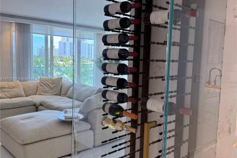Condominio en venta en Aventura, Florida, 2 dormitorios, 169.55 m2 № 1735659 - foto 20