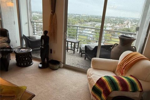 Condominio en venta en Hollywood, Florida, 2 dormitorios, 108.14 m2 № 1973970 - foto 21