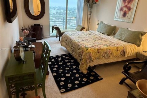 Condominio en venta en Hollywood, Florida, 2 dormitorios, 108.14 m2 № 1973970 - foto 12