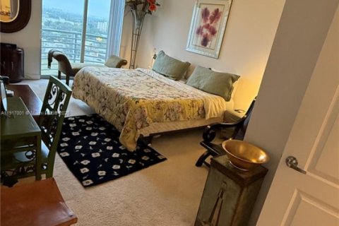 Condominio en venta en Hollywood, Florida, 2 dormitorios, 108.14 m2 № 1973970 - foto 11