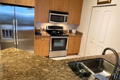 Condominio en venta en Hollywood, Florida, 2 dormitorios, 108.14 m2 № 1973970 - foto 9