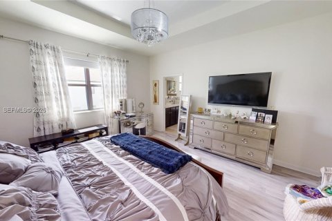 Villa ou maison à vendre à Miami, Floride: 3 chambres, 180.04 m2 № 1995256 - photo 21