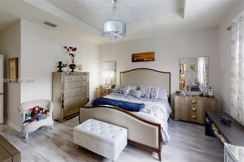 Villa ou maison à vendre à Miami, Floride: 3 chambres, 180.04 m2 № 1995256 - photo 20