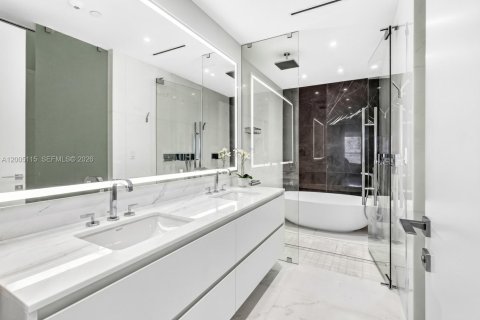 Copropriété à vendre à Miami, Floride: 2 chambres, 136.94 m2 № 2145676 - photo 7