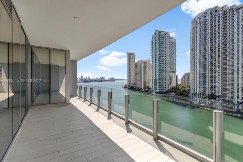 Copropriété à vendre à Miami, Floride: 2 chambres, 136.94 m2 № 2145676 - photo 11