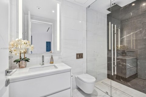 Copropriété à vendre à Miami, Floride: 2 chambres, 136.94 m2 № 2145676 - photo 9