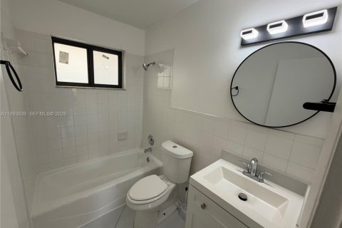 Снять в аренду квартиру в Форт-Лодердейл, Флорида 2 спальни, 90.12м2, № 2055664 - фото 6