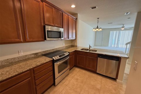 Townhouse in Orlando, Florida 3 bedrooms, 156.08 sq.m. № 1918510 - photo 5