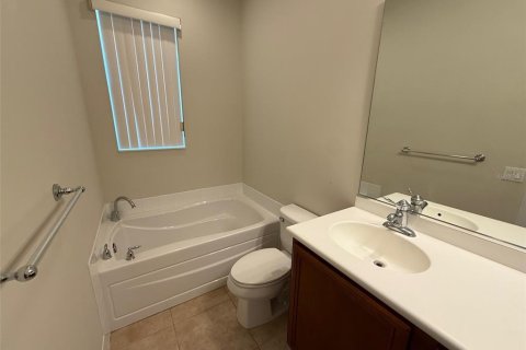 Townhouse in Orlando, Florida 3 bedrooms, 156.08 sq.m. № 1918510 - photo 15