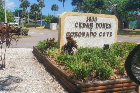 Condo in New Smyrna Beach, Florida, 2 bedrooms  № 1204719 - photo 2
