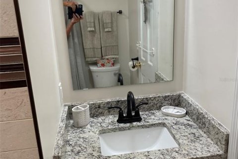 Condo in New Smyrna Beach, Florida, 2 bedrooms  № 1204719 - photo 16