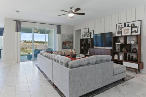 Casa en venta en Clermont, Florida, 4 dormitorios, 235.23 m2 № 2384281 - foto 3