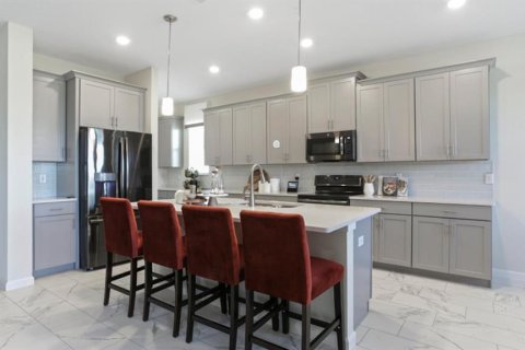 Casa en venta en Clermont, Florida, 4 dormitorios, 235.23 m2 № 2384281 - foto 2