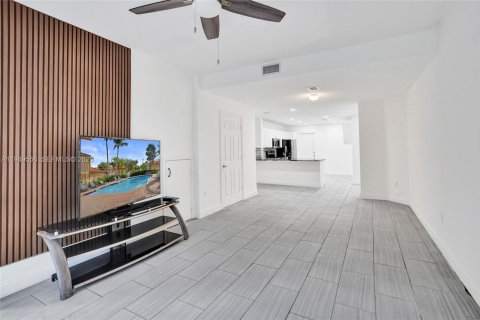 Touwnhouse à vendre à Deerfield Beach, Floride: 3 chambres, 127.83 m2 № 2005226 - photo 17