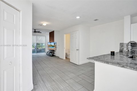 Touwnhouse à vendre à Deerfield Beach, Floride: 3 chambres, 127.83 m2 № 2005226 - photo 13