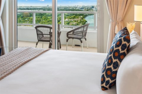 Condo in Miami Beach, Florida, 1 bedroom  № 2022950 - photo 14