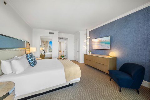 Condo in Miami Beach, Florida, 1 bedroom  № 2022950 - photo 15