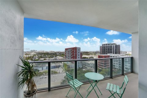 Condo in Miami, Florida, 1 bedroom  № 1766819 - photo 10